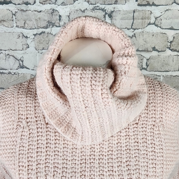 Banana Republic Balletcore Chunky Blush  Alpace Wool Turtleneck Sweater Medium - Picture 4 of 14